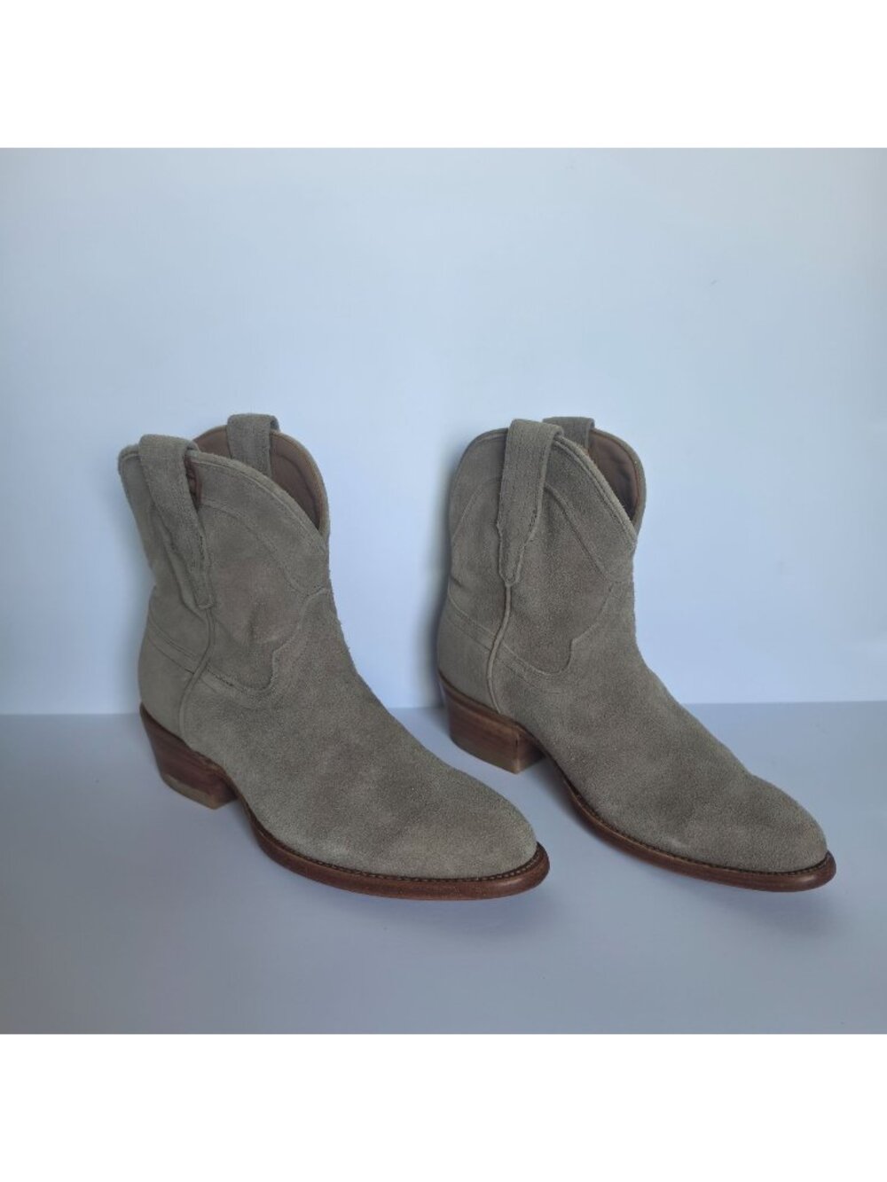 Tecovas Women’s 7.5B Taupe Suede Western Ankle Cowboy Cowgirl Booties Pull On